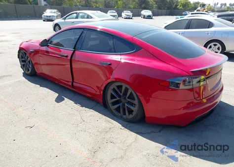 2022 Tesla Model S z USA, uszkodzony, nr VIN 5YJSA1E66NF460796